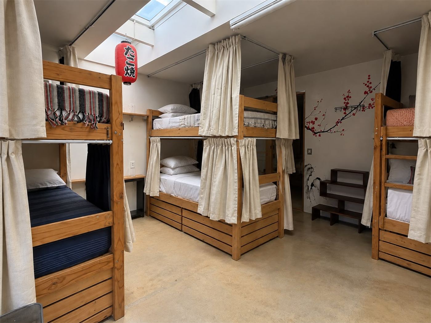 Dorm 8-bed